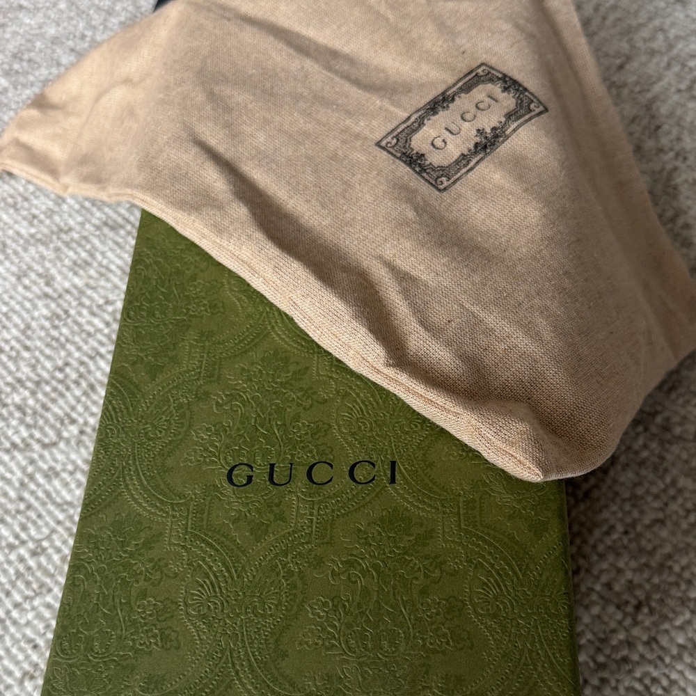 Gucci Interlocking G Leather Slides - image 4